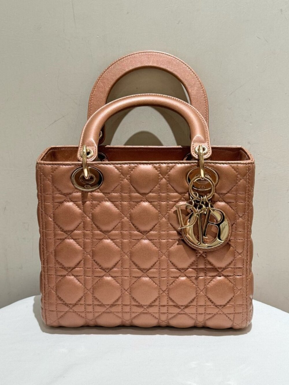 Dior Lady Dior Pearlescent Pink Gold Cannage Handbag - Picture 2 of 9